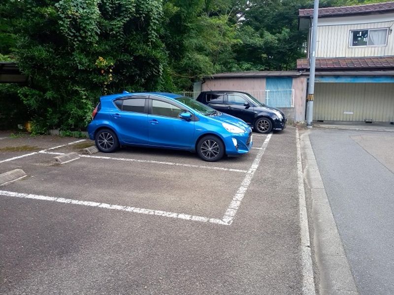 レオパレスＧｌｕｃｋ 駐車場