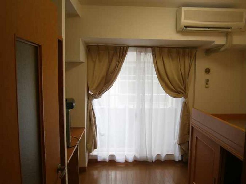 レオパレスＦｌａｔ浜松町 居間