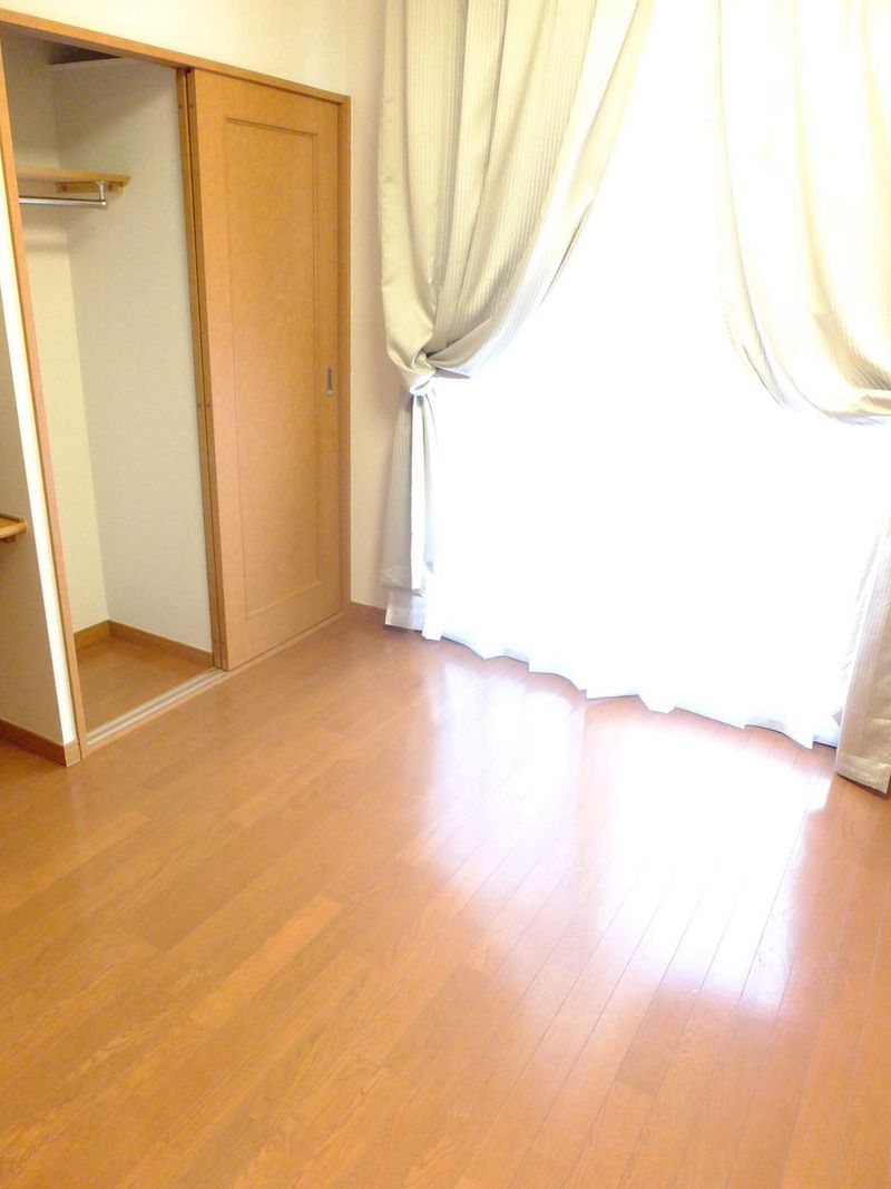 レオパレス南花園Ｊ１ 居間