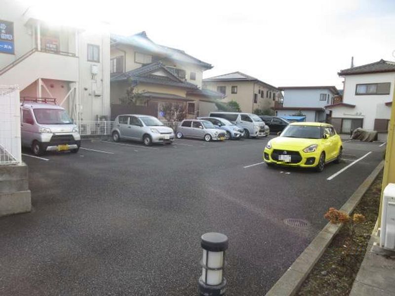 レオパレスＬｕｃｅ深谷原 駐車場