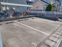 レオパレスカサベルデ 駐車場