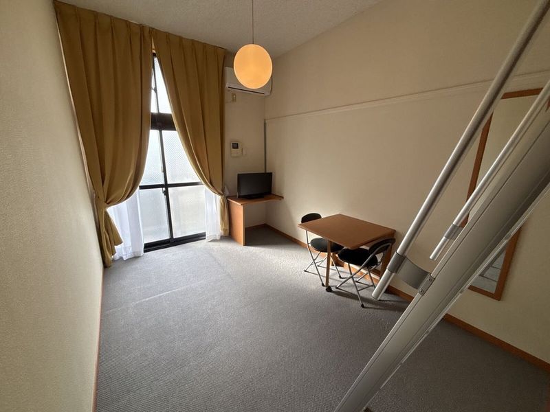 レオパレス原宿 居間