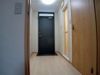 レオパレスエスペランセ 玄関