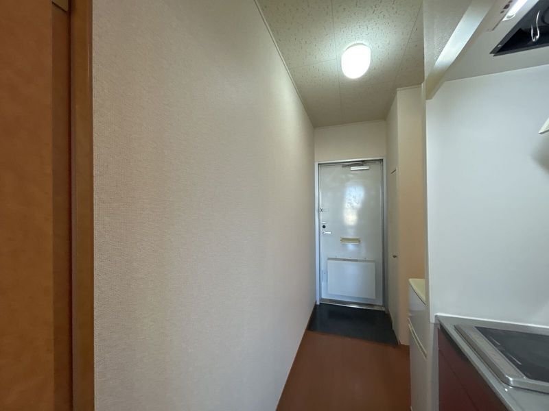 レオパレスサニーヒル 玄関