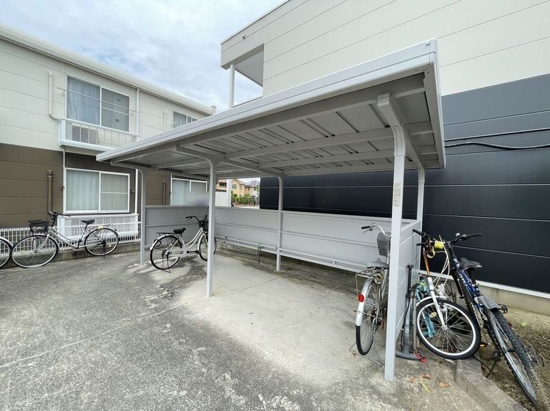 レオパレス中屋敷Ａ 共用部分