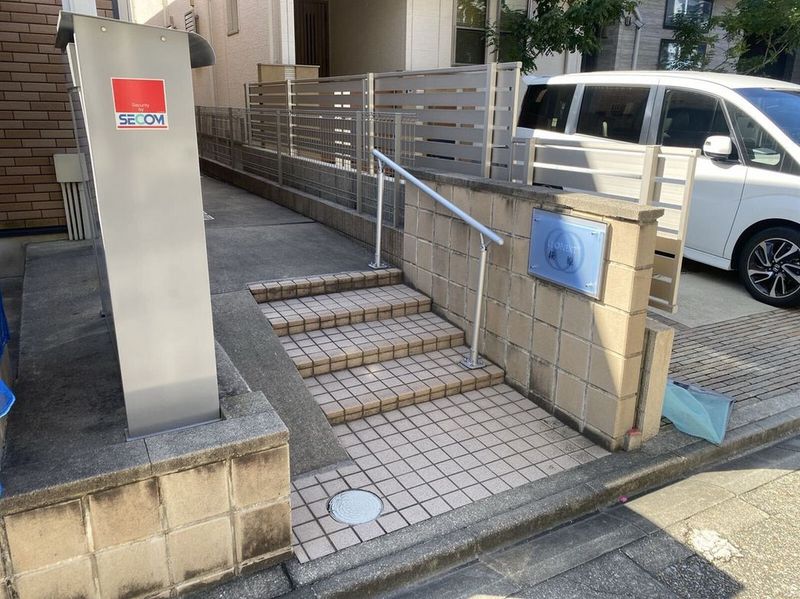 レオネクスト萩原 エントランス