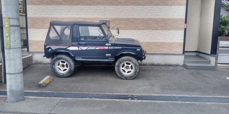 レオパレス小曽根 駐車場
