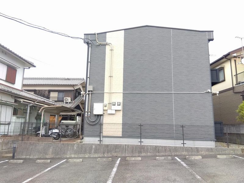 レオパレスシャイン 外観