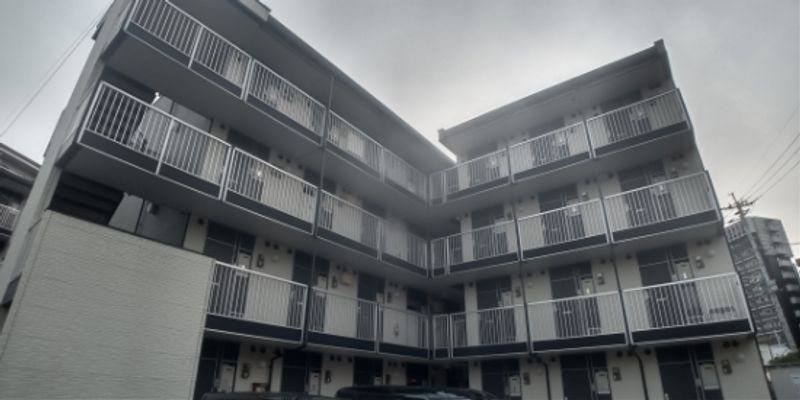レオパレスシャルム宝 外観