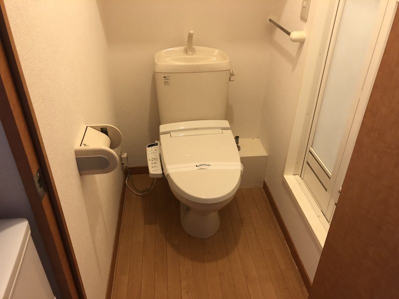 レオパレスコンフォール トイレ