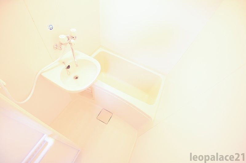 レオパレス潤 風呂
