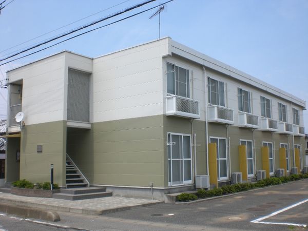 レオパレスジュネスⅡ 外観