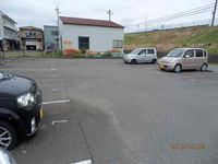レオパレスハルスウィート２ 駐車場