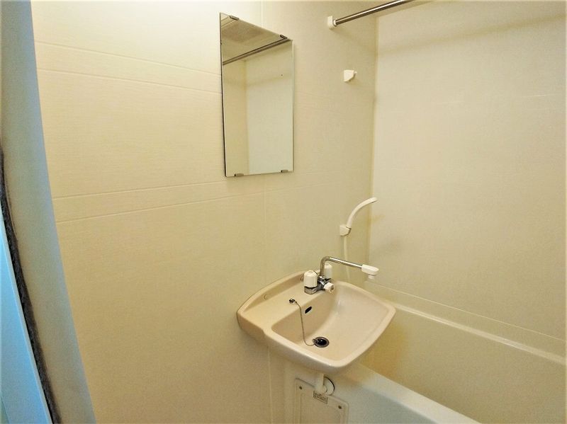 レオパレスクレセント本郷Ⅲ 洗面所