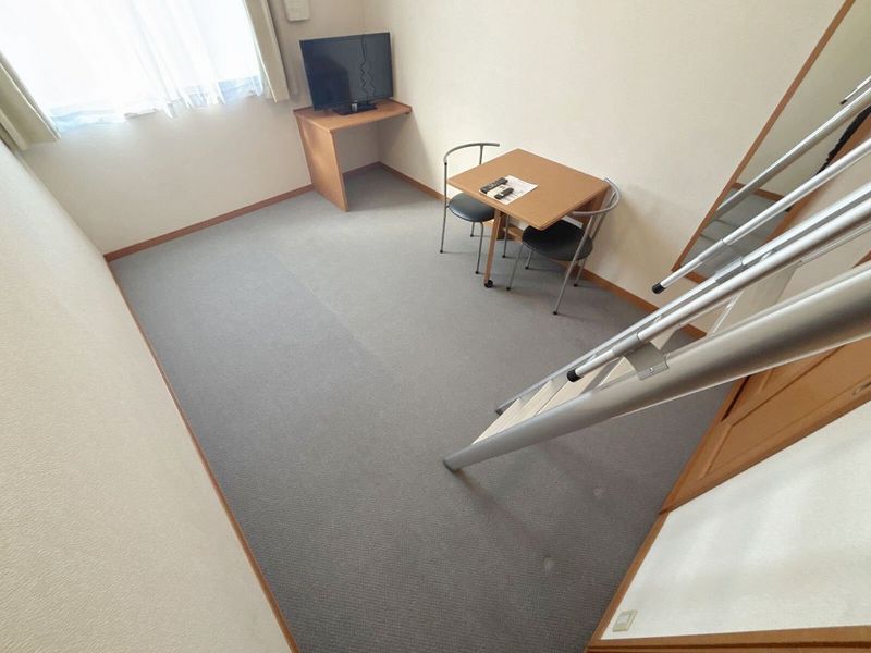 レオパレスオッチモ 居間