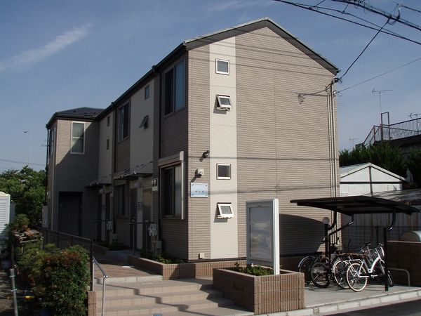 LEONEXT Fujimi exterior