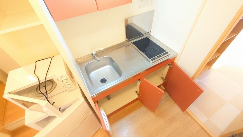 レオパレスサントラップミナミ キッチン