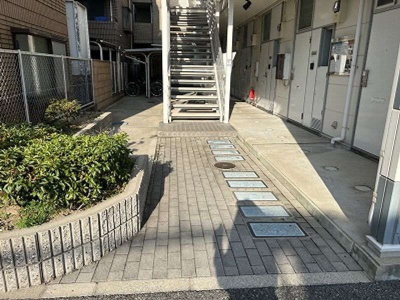 レオパレスＹＡＮＡ エントランス
