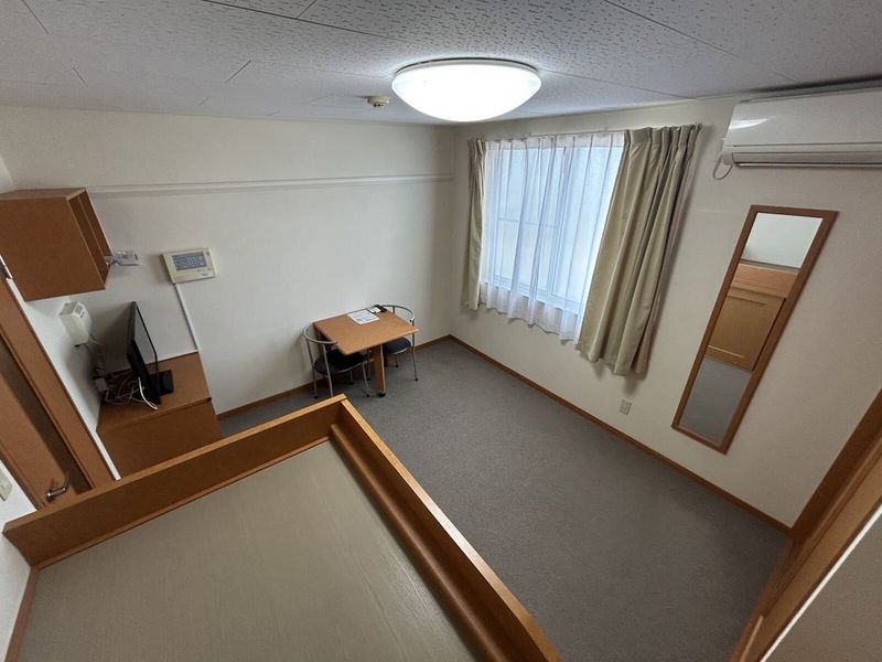レオパレス四郎丸 居間