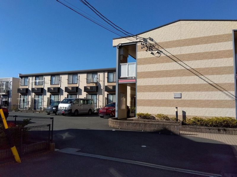 レオパレス藤 駐車場
