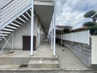 レオパレス和歌川 エントランス