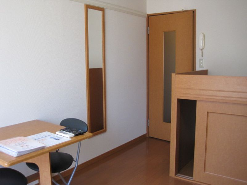 レオパレスサニーヒル尾上 居間