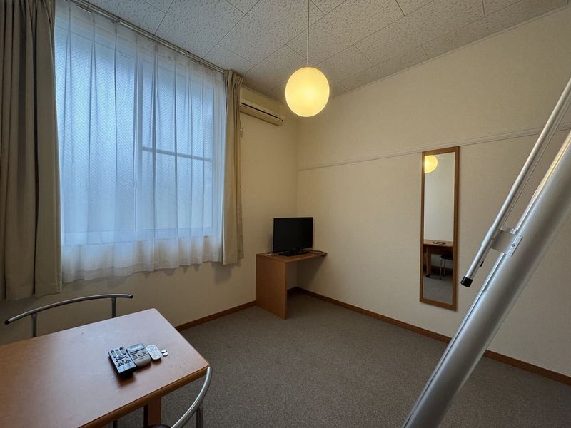 レオパレスフロンティア 居間