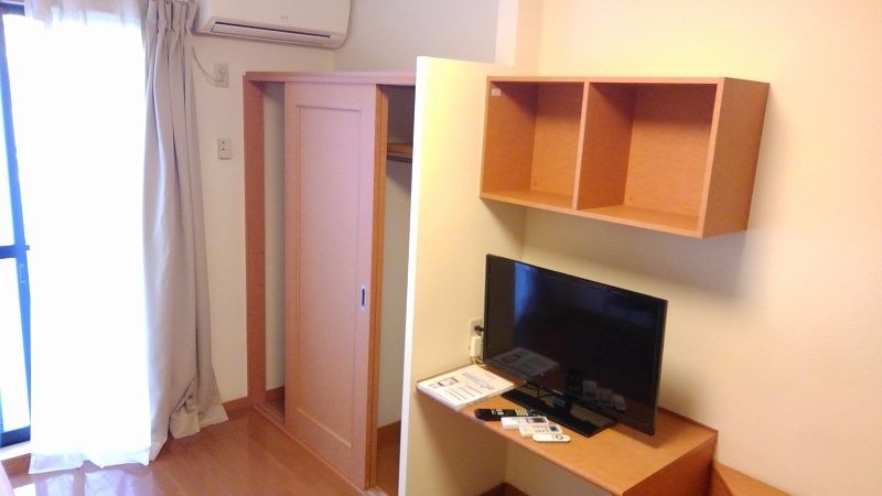 レオパレスカーザ　グランデ 収納
