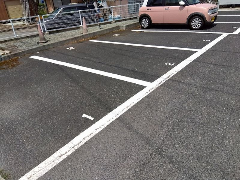 レオパレスＡＬＷＡＹＳ東根 駐車場