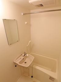 レオパレスルーエ島根 風呂