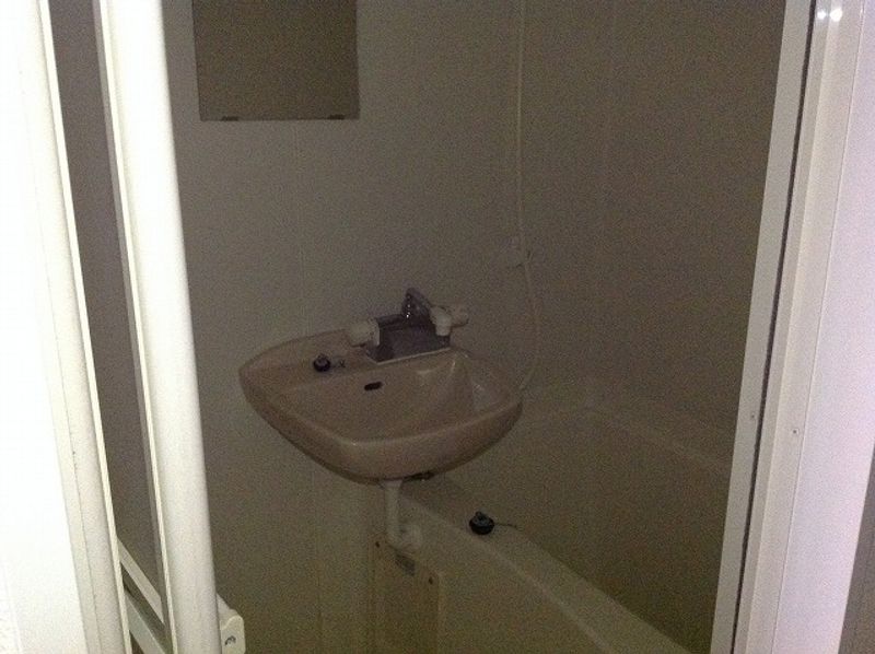 レオパレスアルテア日進 洗面所