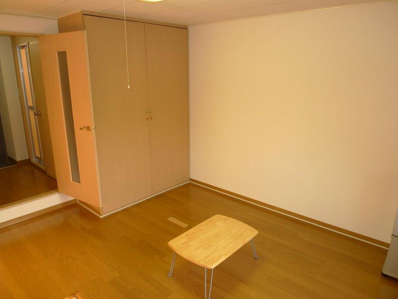 レオパレスほうれんそう１号館 居間