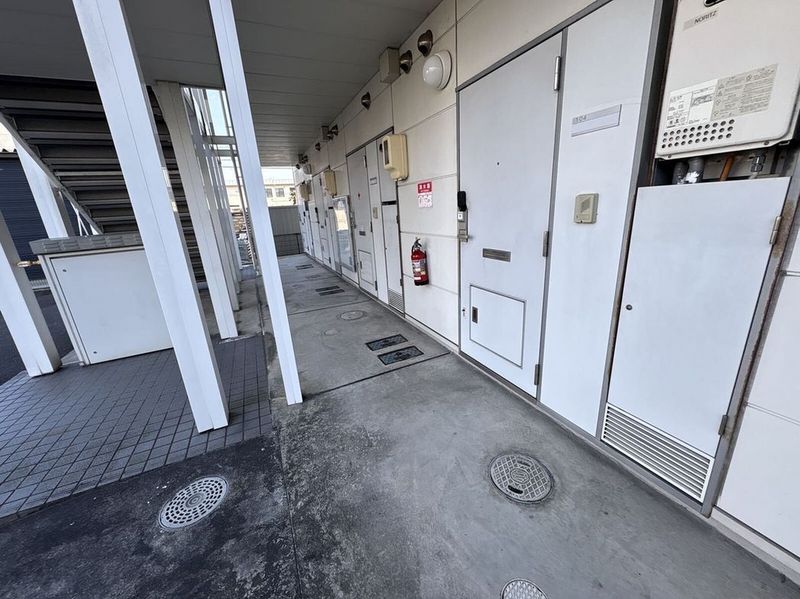 leopalace Clara II 기타