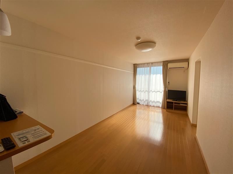 leopalace Thirteen Stone Living room