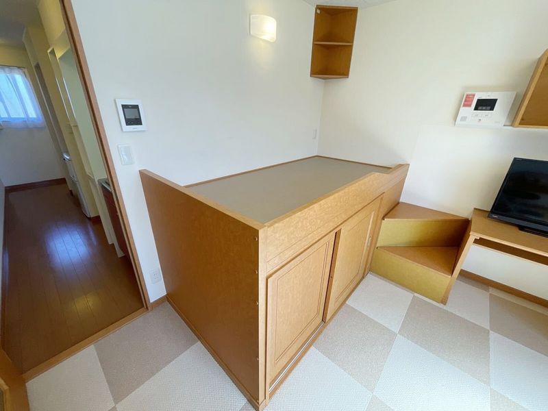 leopalace Holly Other