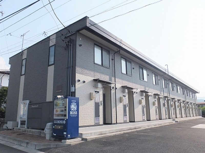 レオパレス松代海津Ⅱ 外観