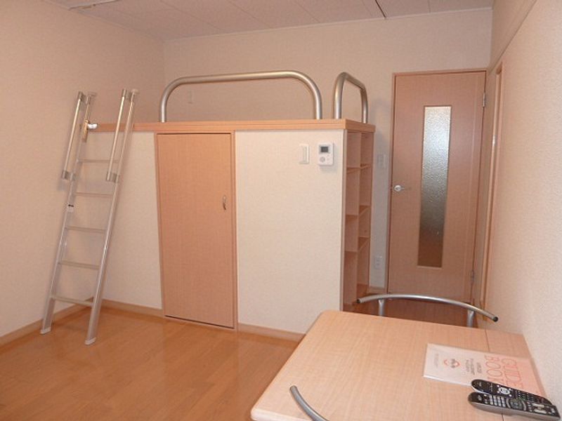 レオネクスト柊 居間