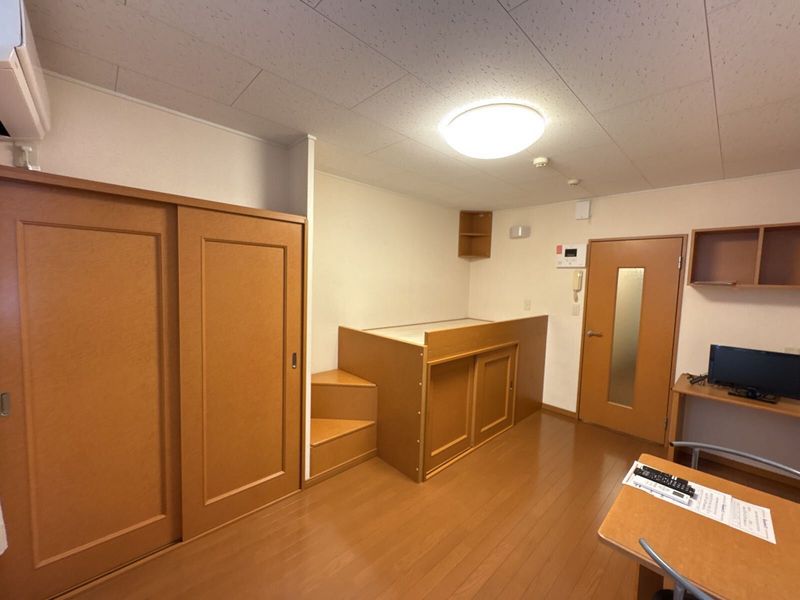 レオパレスＫＳＳⅡ 居間