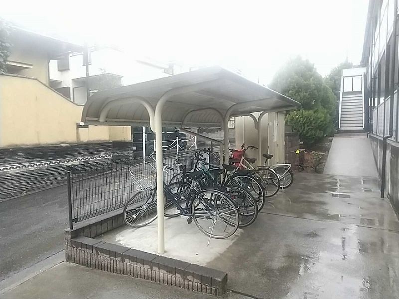 レオパレス緑町 共用部分