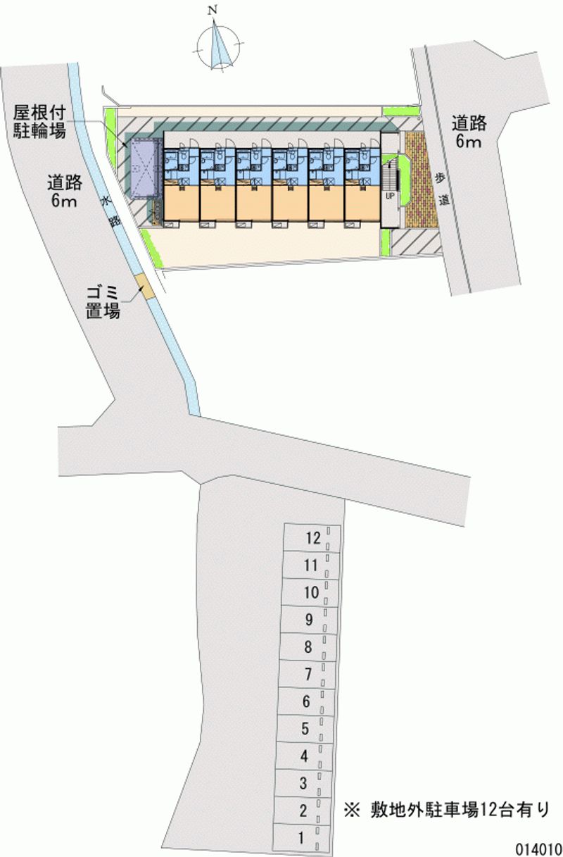 レオパレスロイヤルＩ 月極駐車場