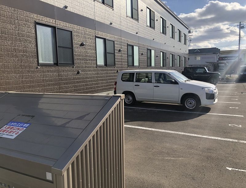 レオパレスａｂｒｉ 駐車場