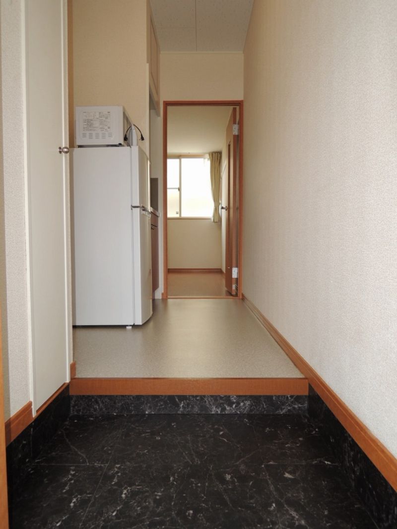 レオパレスコンフォート石山Ⅱ 玄関