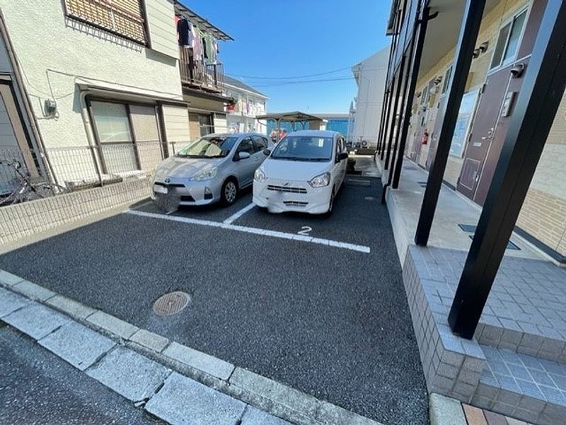 レオパレス市川の家 駐車場