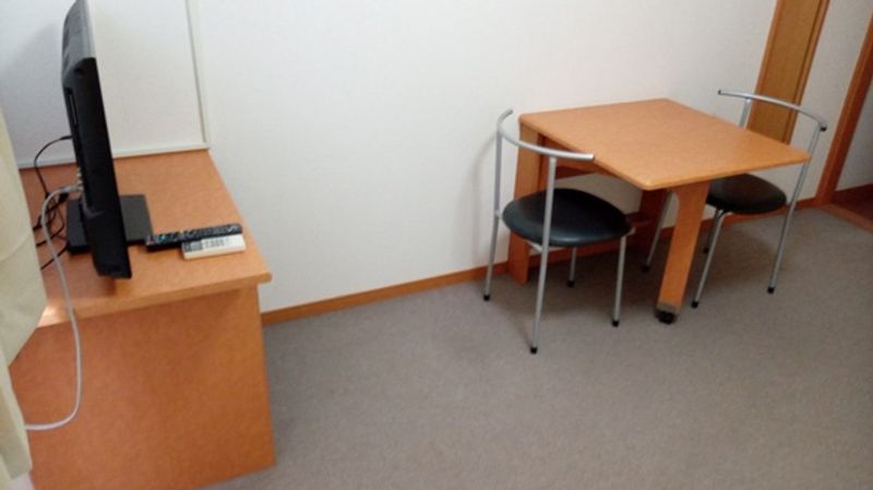 レオパレスボヌール 居間