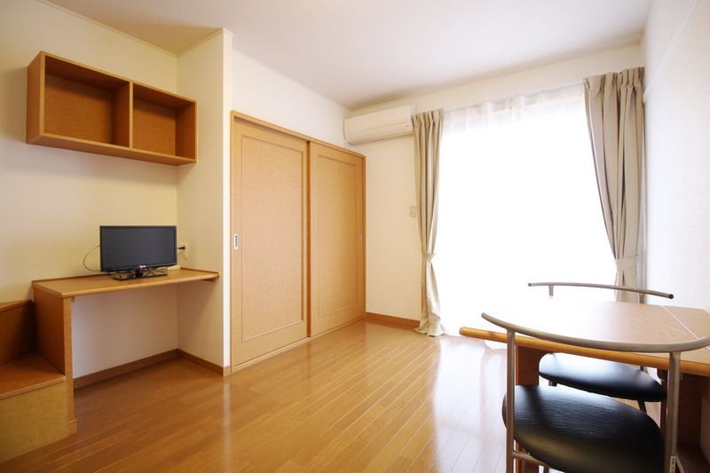 レオパレスオアシス 収納