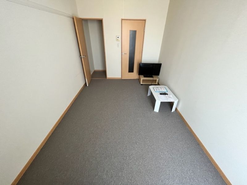 leopalace Aillis Imahonmachidori Storage