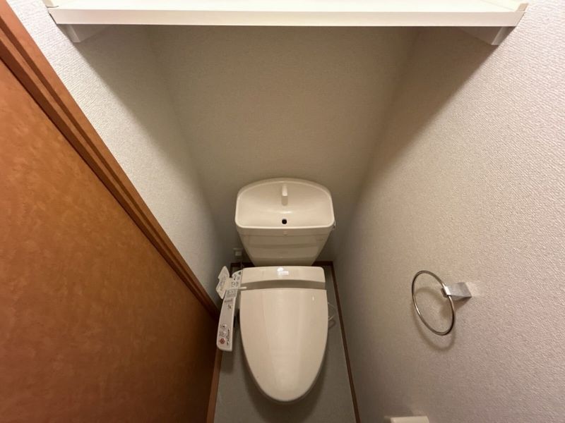 レオパレスセイクレッドヒルズ トイレ