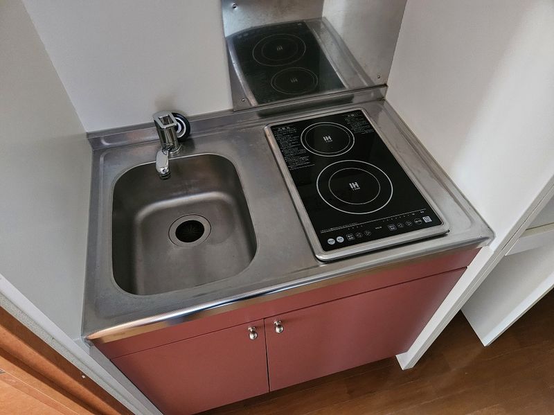 レオパレスＫ　ＨＡＵＳ撫養 キッチン