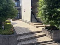 レオパレスカームＹＯＳＨＩＤＡ エントランス