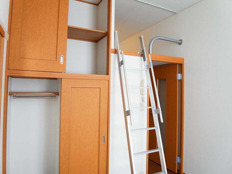 レオパレスメゾンソレイユⅡ 収納